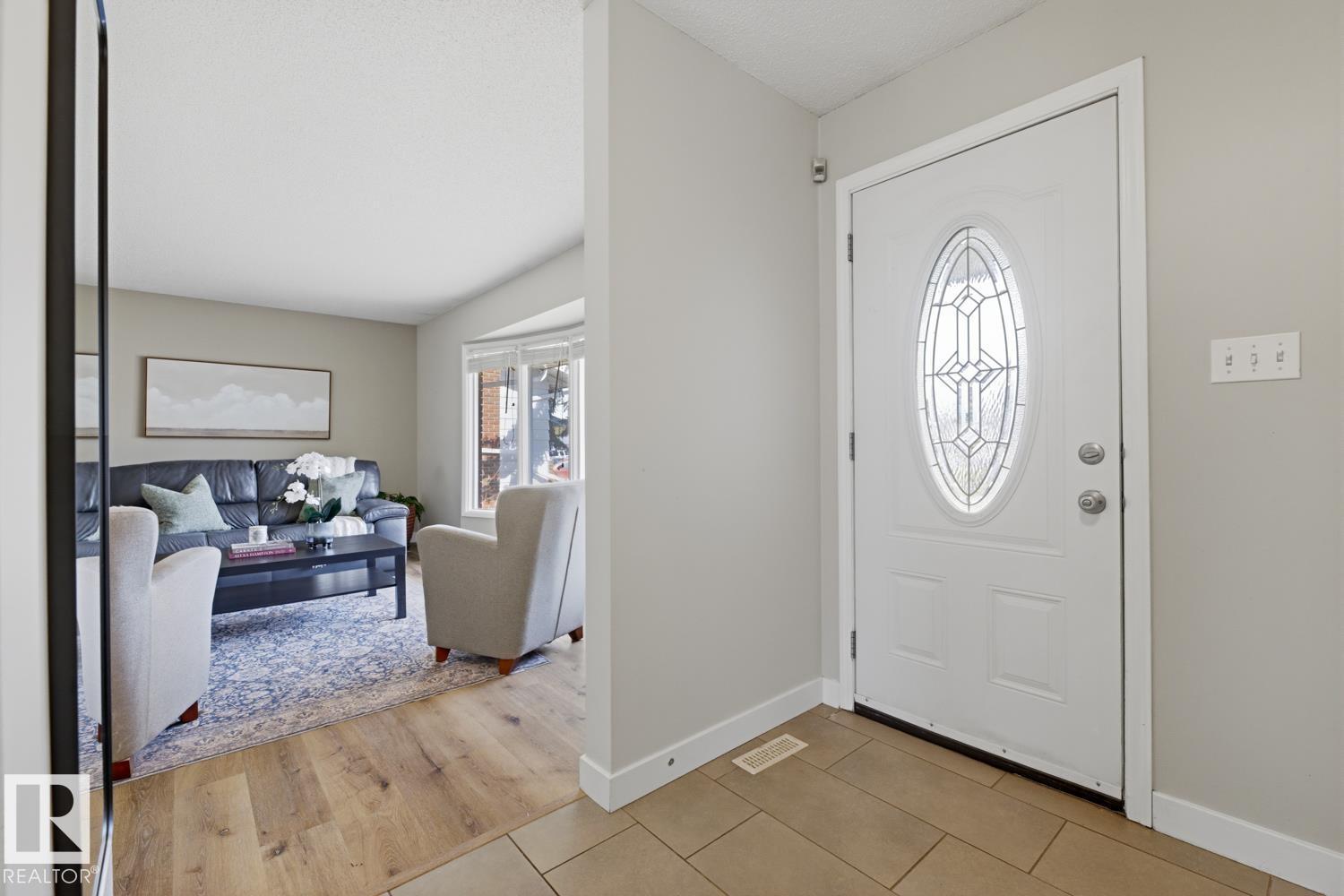 17604 85 Av Nw, Edmonton, Alberta  T5T 0L2 - Photo 3 - E4488445