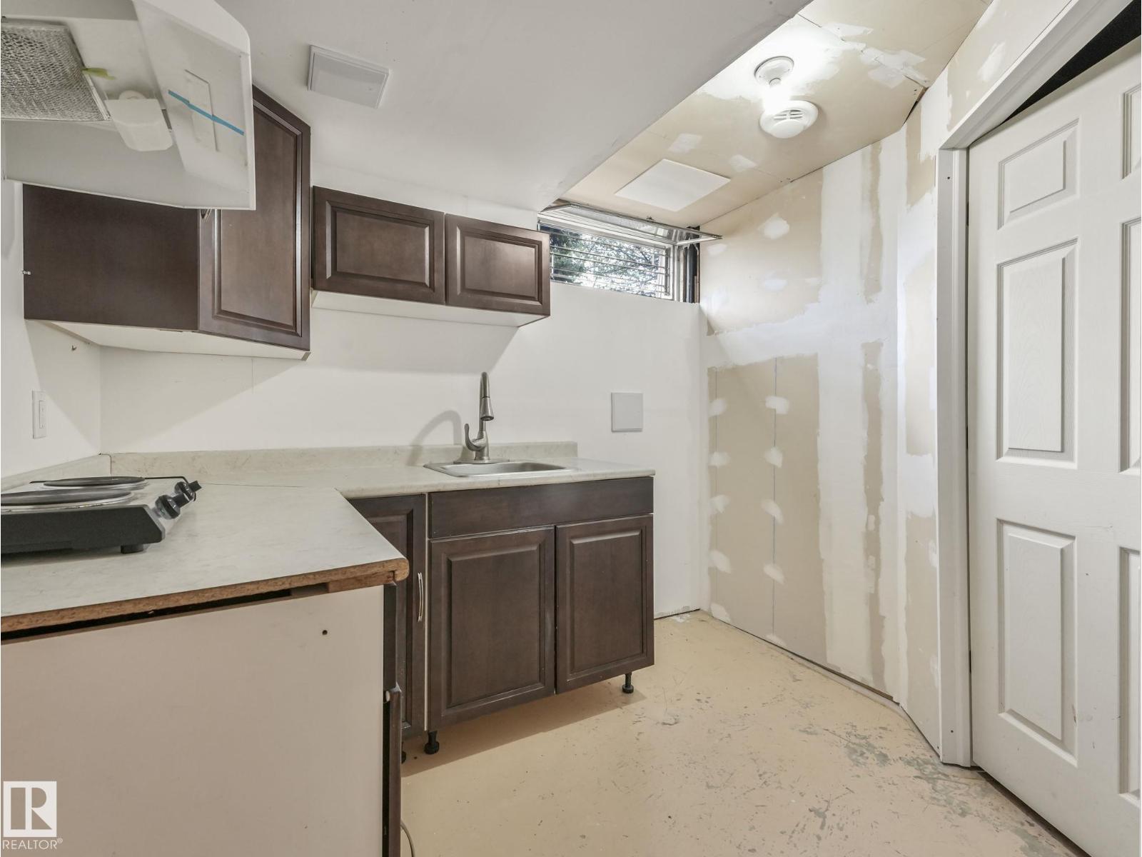 168 Humberstone Rd Nw, Edmonton, Alberta  T5A 4C6 - Photo 47 - E4488446