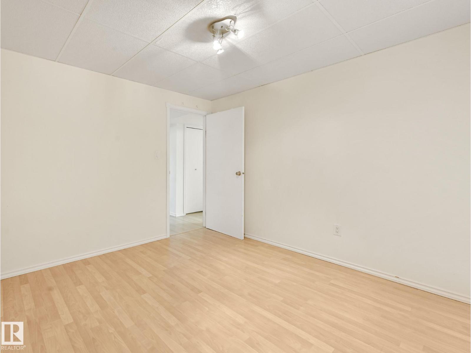 168 Humberstone Rd Nw, Edmonton, Alberta  T5A 4C6 - Photo 51 - E4488446
