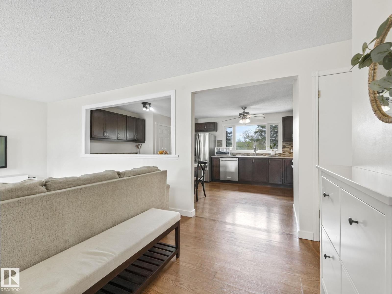 168 Humberstone Rd Nw, Edmonton, Alberta  T5A 4C6 - Photo 7 - E4488446