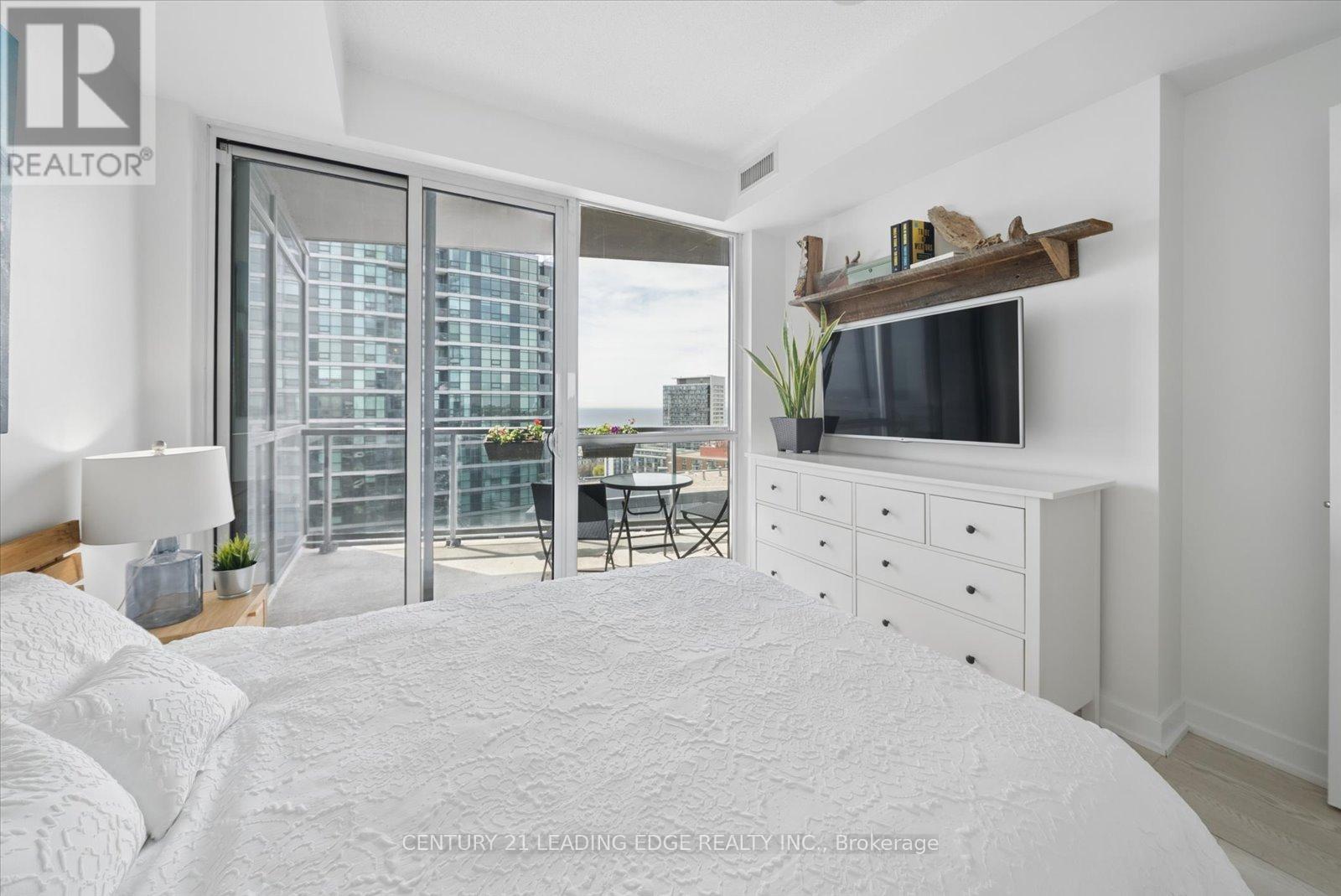 2111 - 20 Bruyeres Mews, Toronto, Ontario  M5V 0G8 - Photo 19 - C13139882