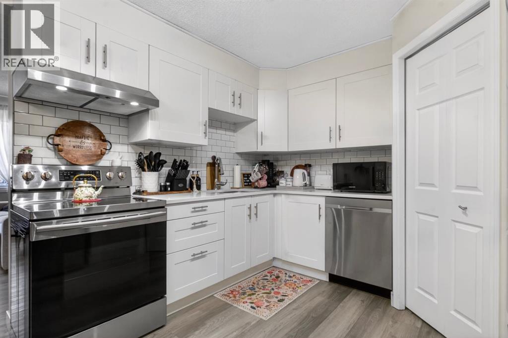 79, 3809 45 Street SW, Calgary, Alberta  T3E 3H4 - Photo 7 - A2311536