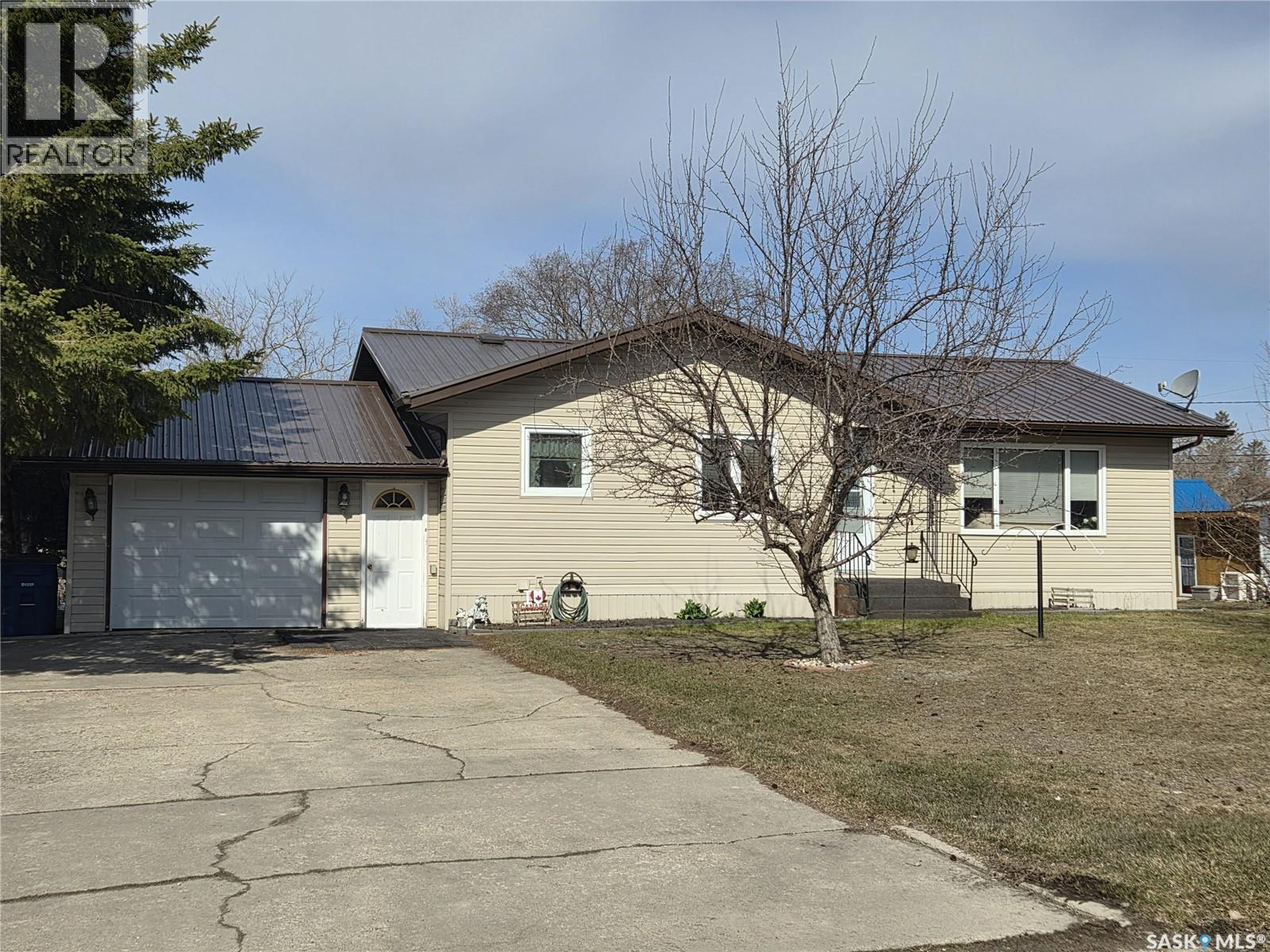 NE 249 Sixth STREET NE, Wadena, Saskatchewan