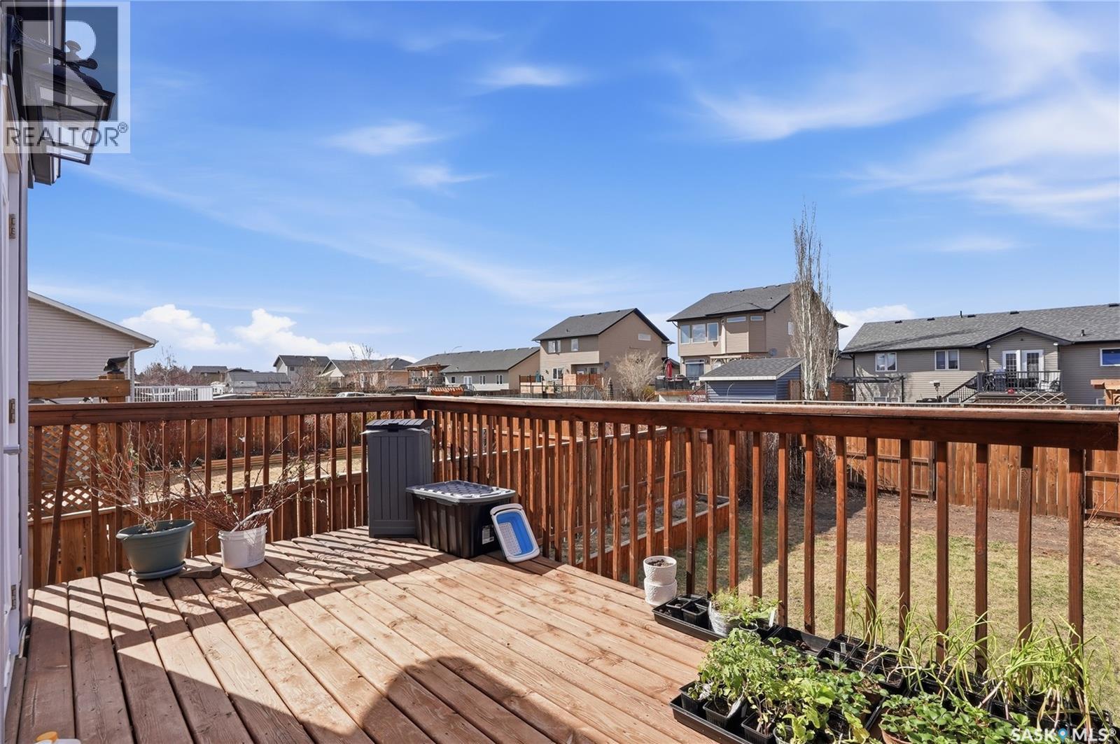 817 Columbia Way, Martensville, Saskatchewan  S0K 0A2 - Photo 34 - SK036288