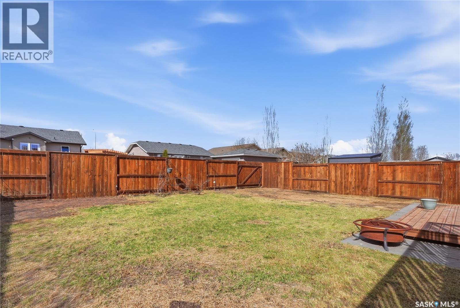 817 Columbia Way, Martensville, Saskatchewan  S0K 0A2 - Photo 38 - SK036288