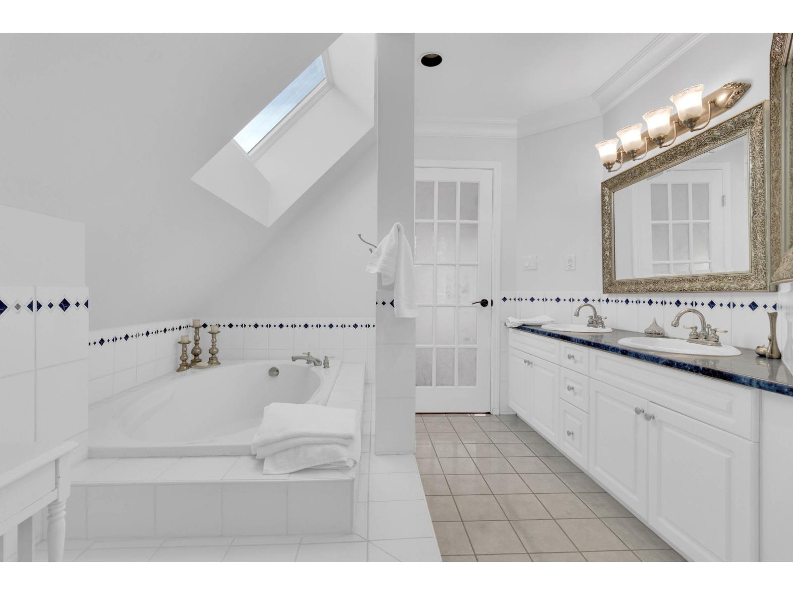 13407 Marine Drive, Surrey, British Columbia  V4A 1G1 - Photo 33 - R3115077