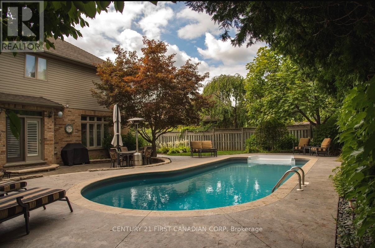 10 Bassenthwaite Crescent, London North, Ontario  N6G 4V5 - Photo 13 - X13140750