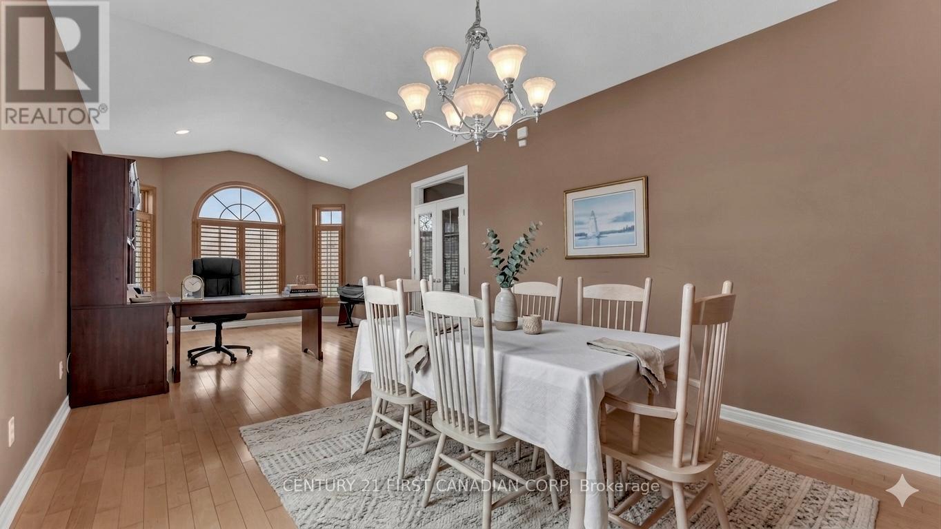 10 Bassenthwaite Crescent, London North, Ontario  N6G 4V5 - Photo 20 - X13140750