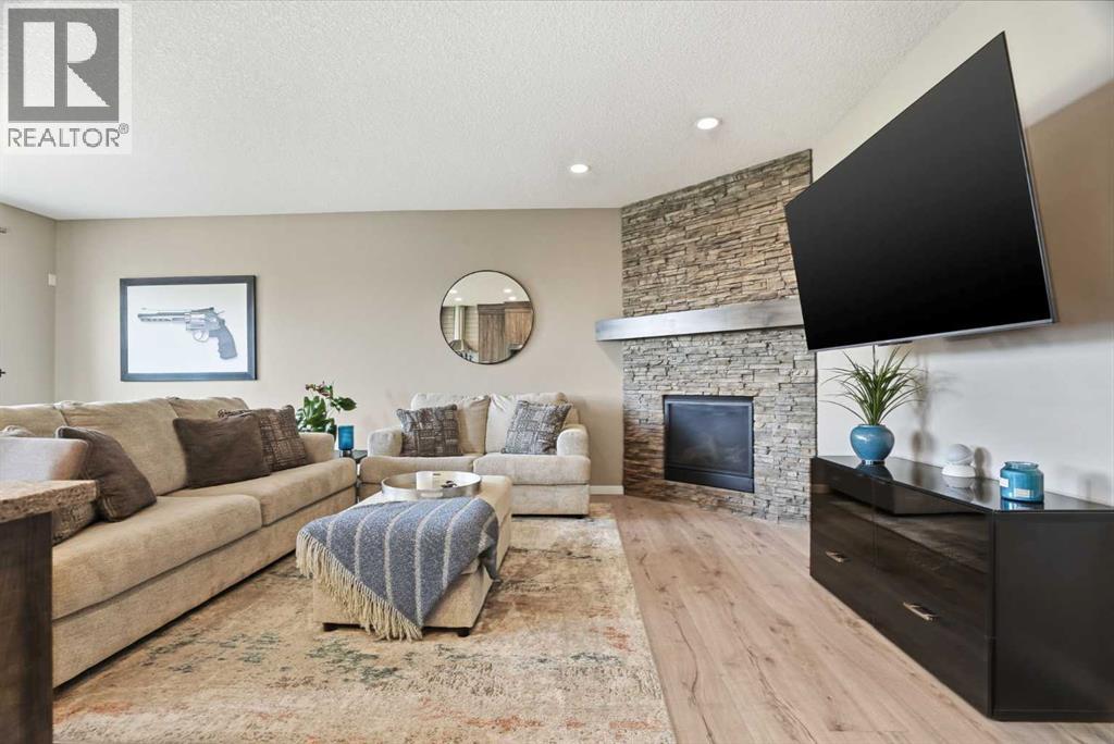 296 Walden Parade SE, Calgary, Alberta  T2X 2A6 - Photo 4 - A2309067