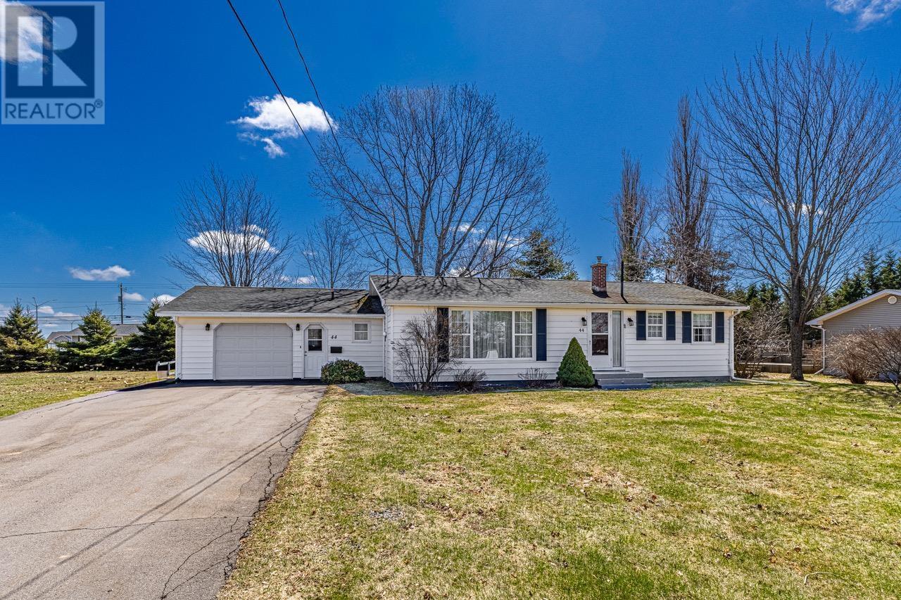 44 INGLESIDE Drive, Charlottetown, Prince Edward Island