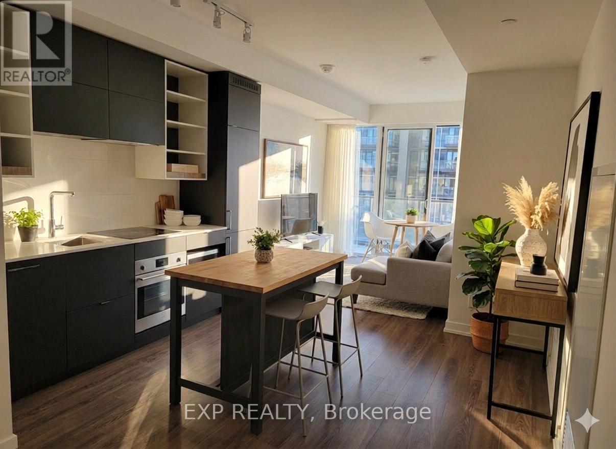 607 - 20 Edward Street, Toronto, Ontario  M5G 0C5 - Photo 2 - C13140808