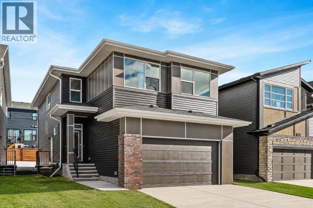 506 Lucas Way NW, Calgary, Alberta