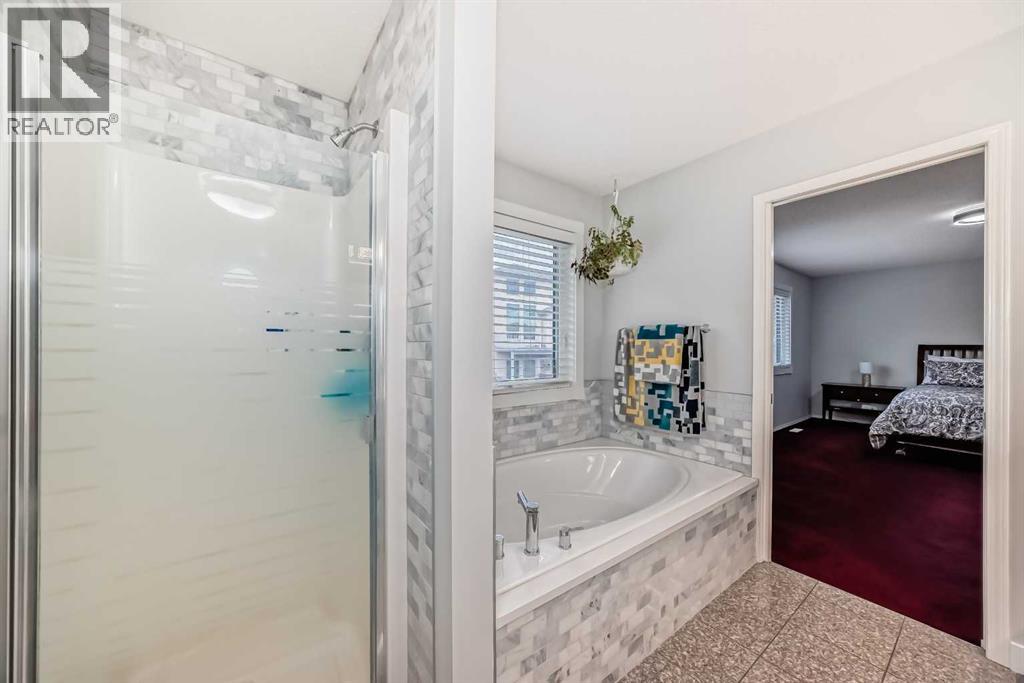 109 Royal Crest Terrace Nw, Calgary, Alberta  T3G 4M2 - Photo 17 - A2311540