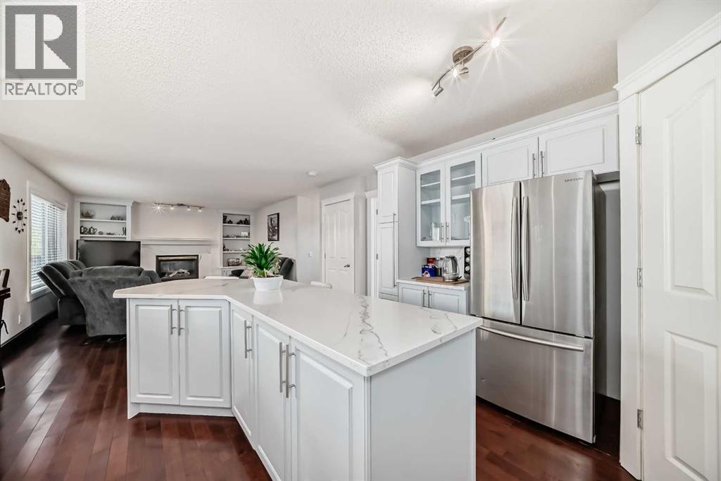 109 Royal Crest Terrace Nw, Calgary, Alberta  T3G 4M2 - Photo 10 - A2311540