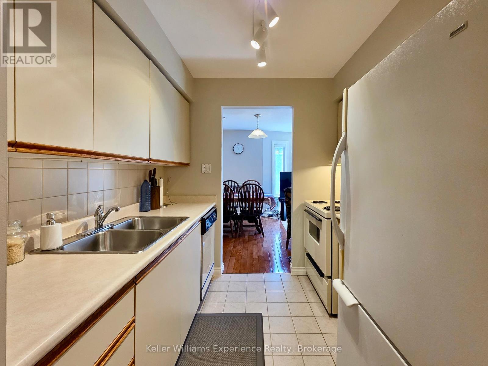 202a - 657 Cedar Lane, Bracebridge, Ontario  P1L 1P1 - Photo 6 - X13140772