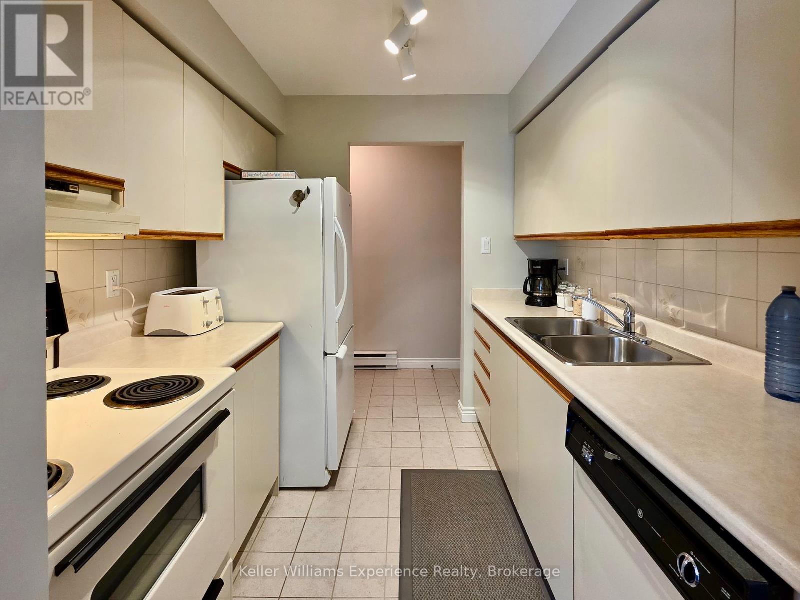 202a - 657 Cedar Lane, Bracebridge, Ontario  P1L 1P1 - Photo 7 - X13140772