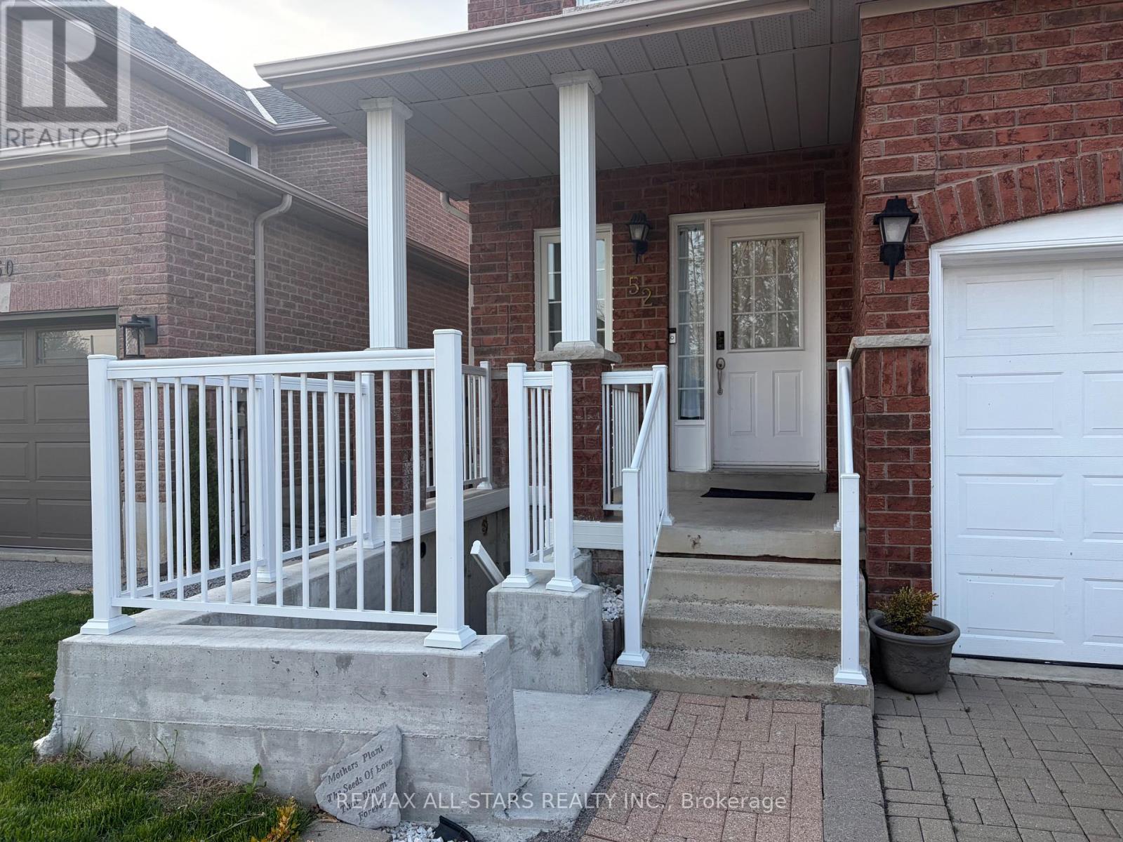 52 Arlington Drive, Georgina, Ontario  L4P 4H6 - Photo 2 - N13140762