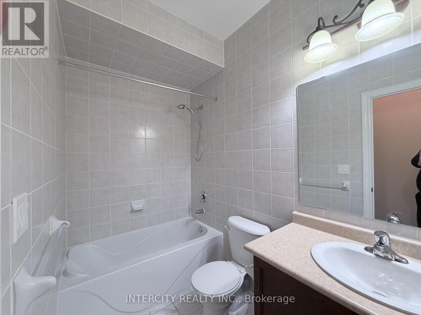 655 Davos Road, Vaughan, Ontario  L4H 0Y3 - Photo 25 - N13140788