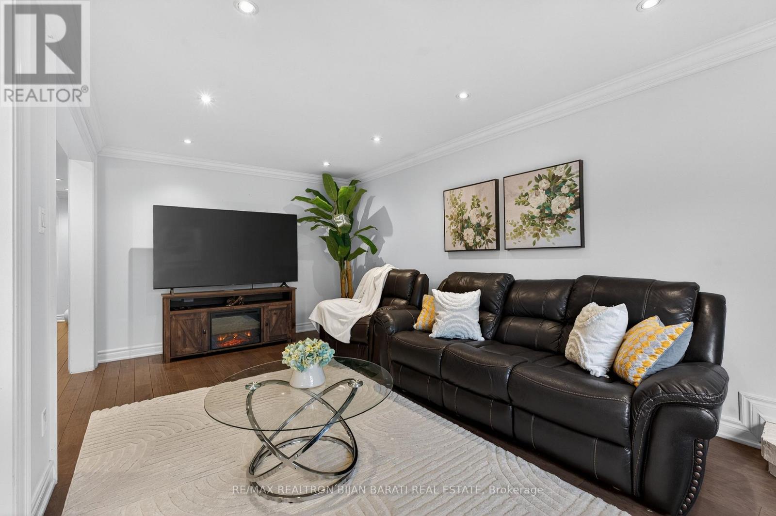 92 Weldrick Road E, Richmond Hill, Ontario  L4C 8T7 - Photo 16 - N13140794
