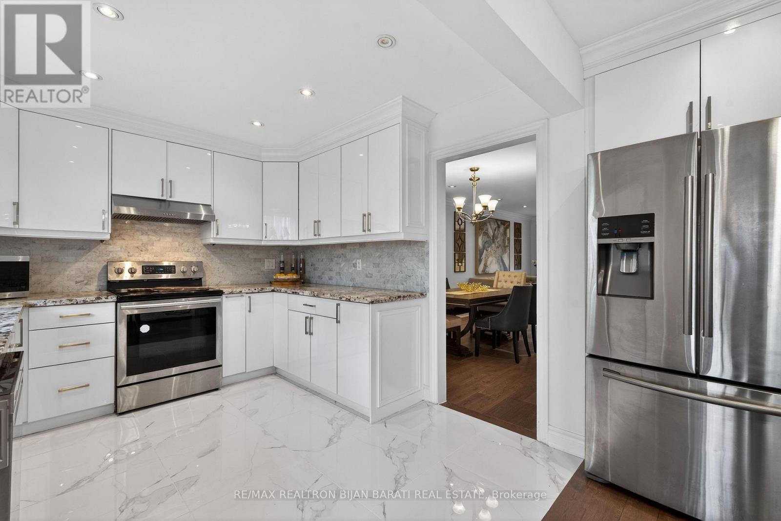 92 Weldrick Road E, Richmond Hill, Ontario  L4C 8T7 - Photo 26 - N13140794