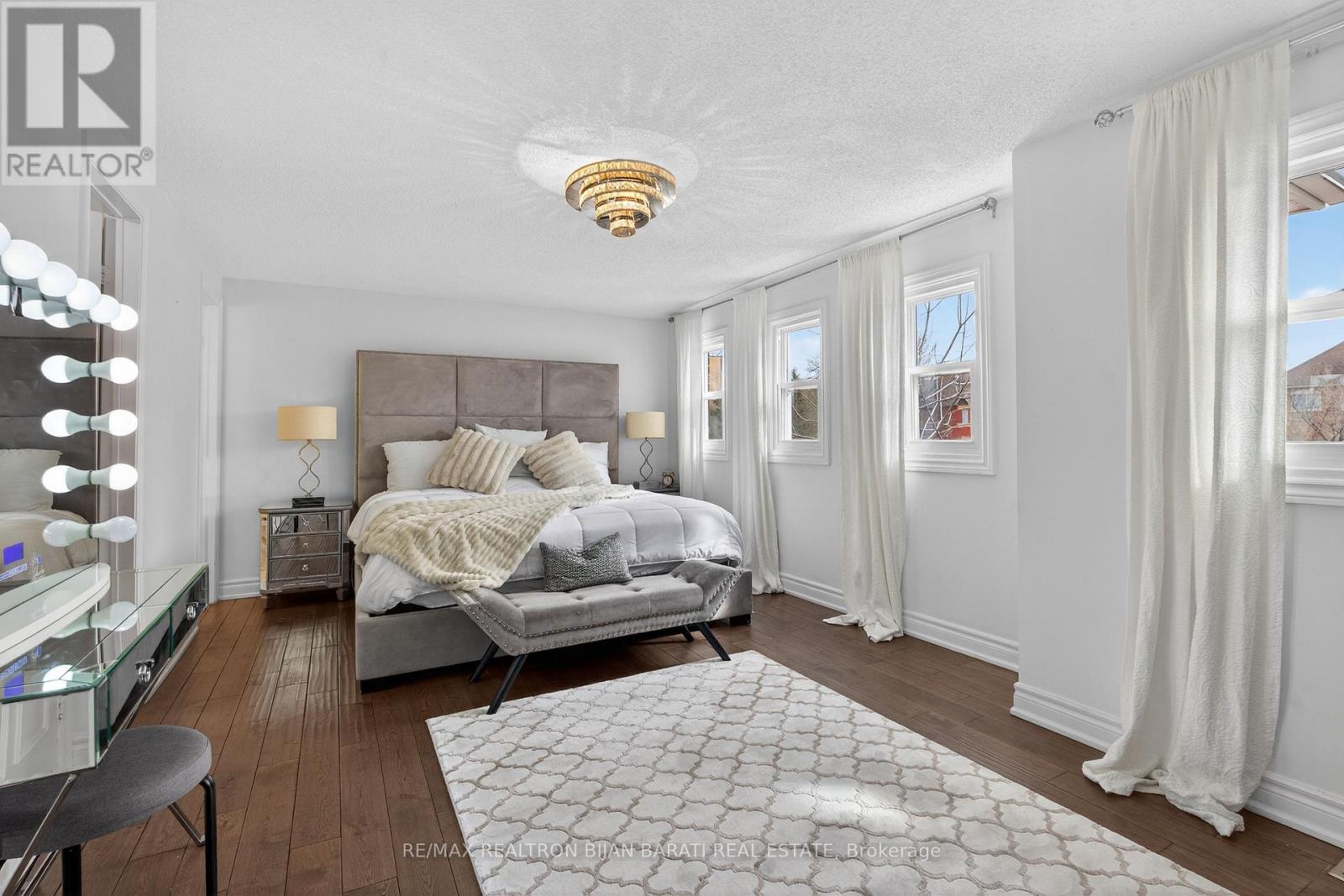 92 Weldrick Road E, Richmond Hill, Ontario  L4C 8T7 - Photo 31 - N13140794