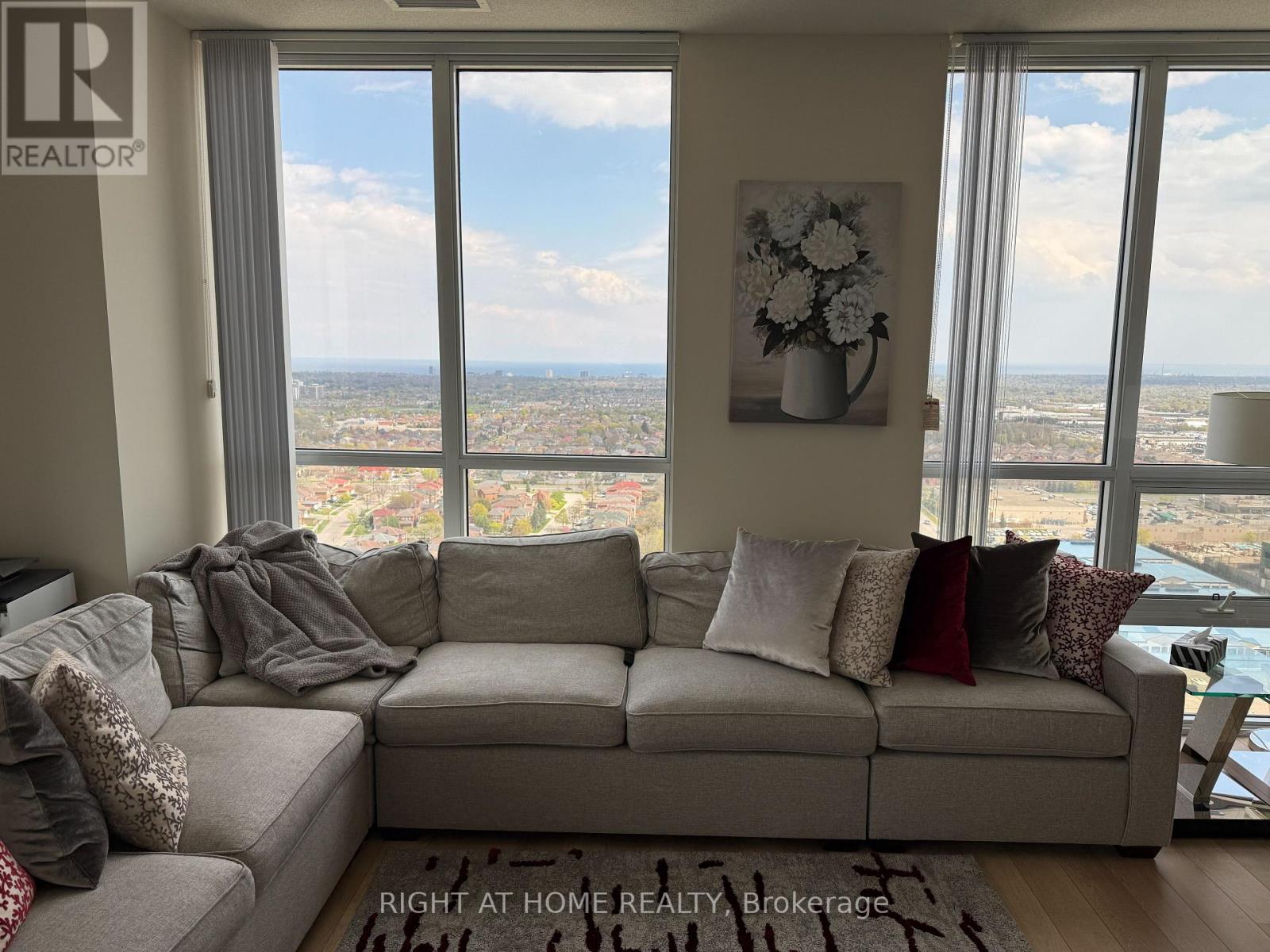 2402 - 3975 Grand Park Drive, Mississauga, Ontario  L5B 0K4 - Photo 14 - W13140764