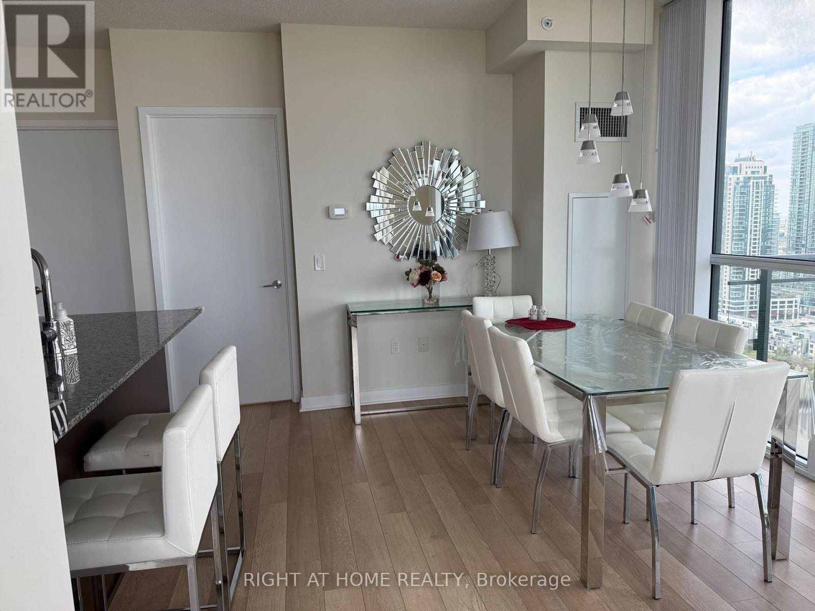 2402 - 3975 Grand Park Drive, Mississauga, Ontario  L5B 0K4 - Photo 17 - W13140764