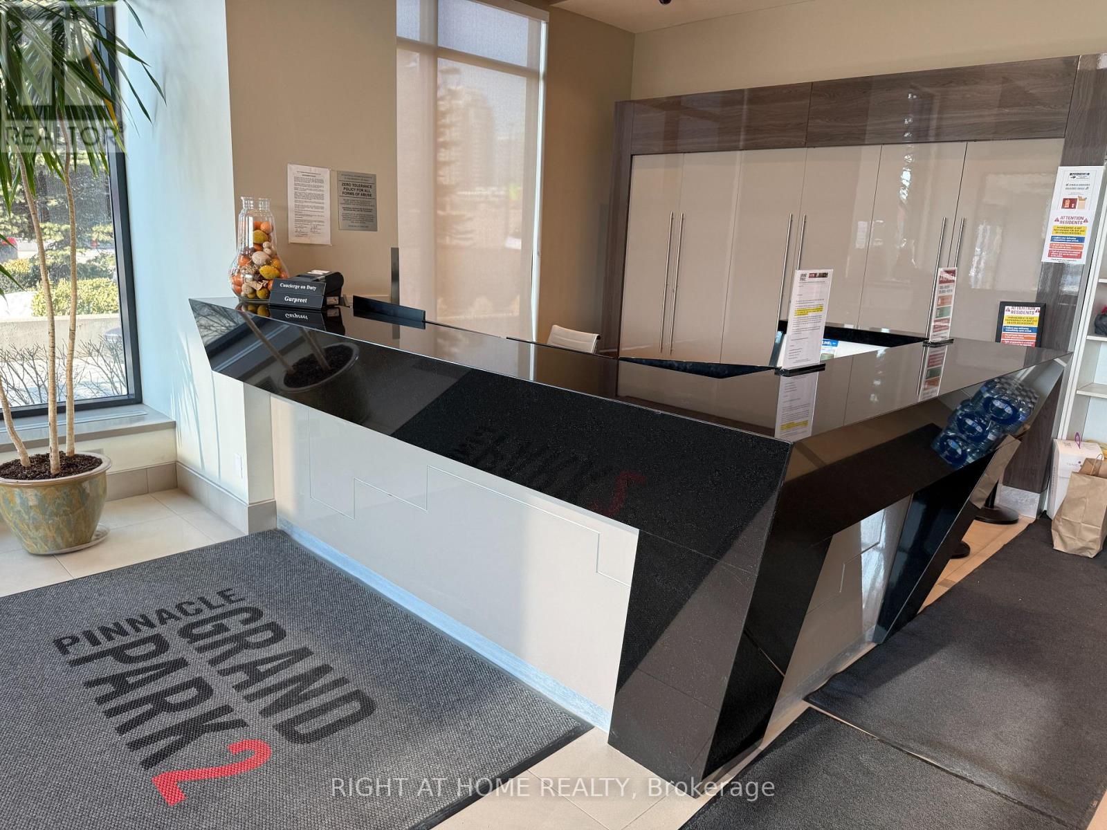 2402 - 3975 Grand Park Drive, Mississauga, Ontario  L5B 0K4 - Photo 4 - W13140764