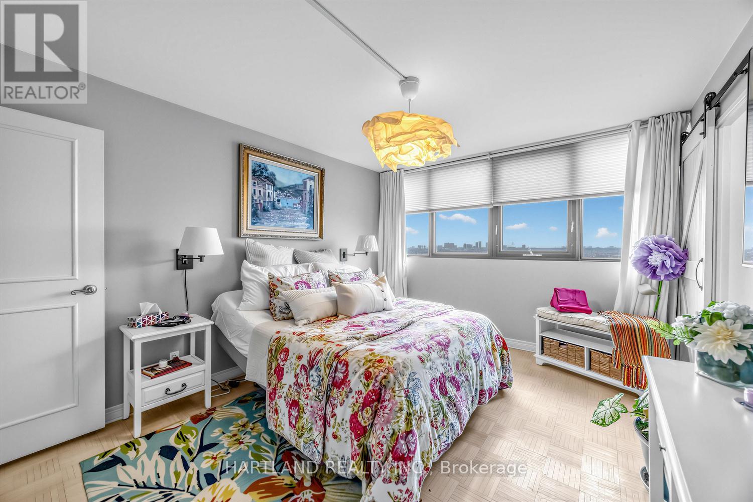 2409 - 1333 Bloor Street, Mississauga, Ontario  L4Y 3T6 - Photo 12 - W13140768