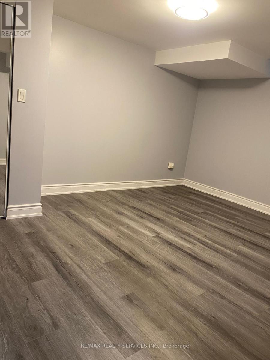 Bsmt - 3760 Pearlstone Drive, Mississauga, Ontario  L5M 7H1 - Photo 3 - W13140770