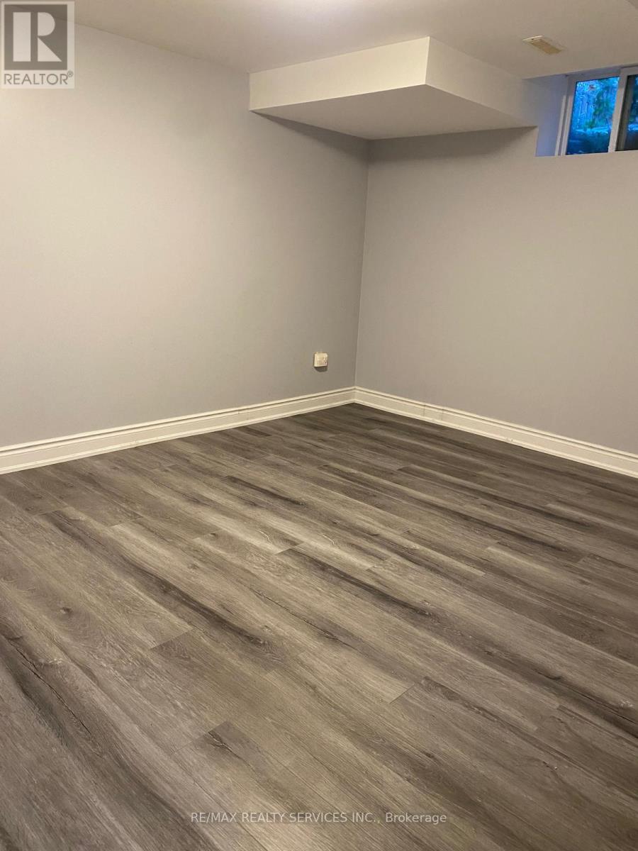 Bsmt - 3760 Pearlstone Drive, Mississauga, Ontario  L5M 7H1 - Photo 6 - W13140770