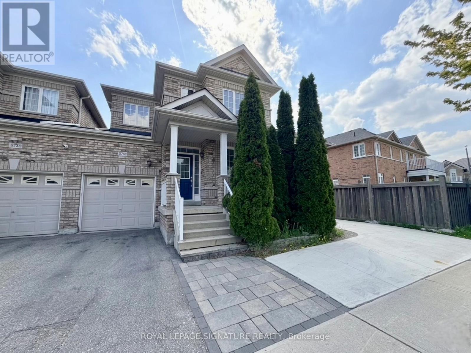 5732 Jenvic Grove, Mississauga, Ontario  L5M 7B4 - Photo 2 - W13140776