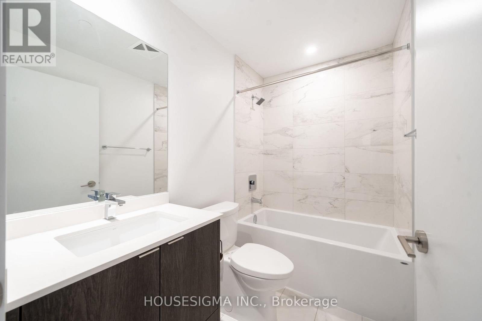3515 - 1928 Lake Shore Boulevard W, Toronto, Ontario  M6S 0B1 - Photo 3 - W13140782