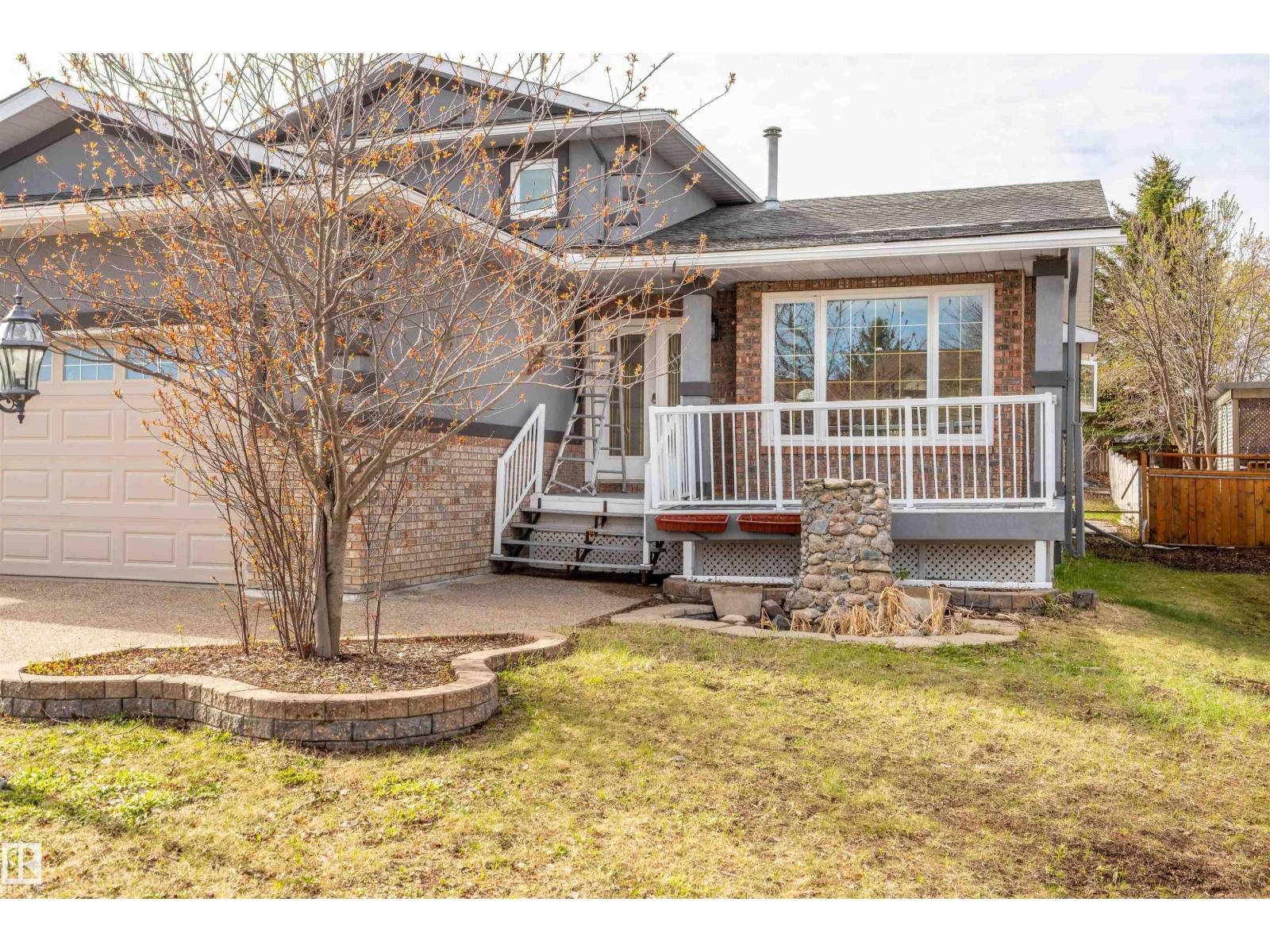3917 52 Av, Cold Lake, Alberta  T9M 2A7 - Photo 3 - E4488452
