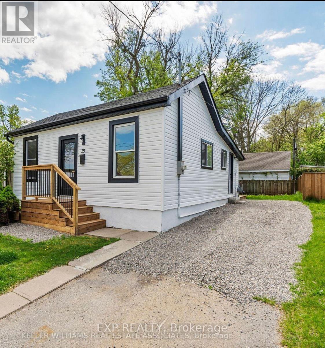 39 WILLIAM STREET, London East, Ontario