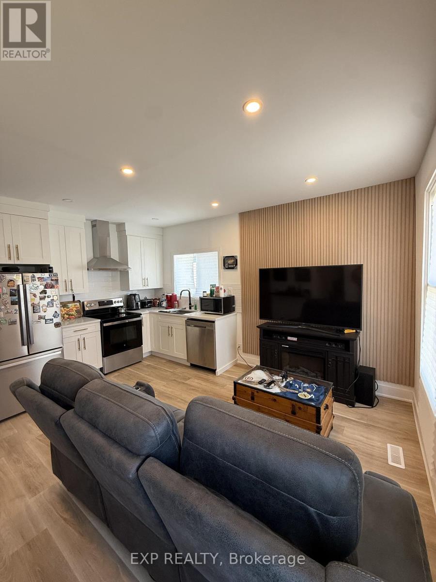 39 William Street, London East, Ontario  N6B 3A8 - Photo 3 - X13140774