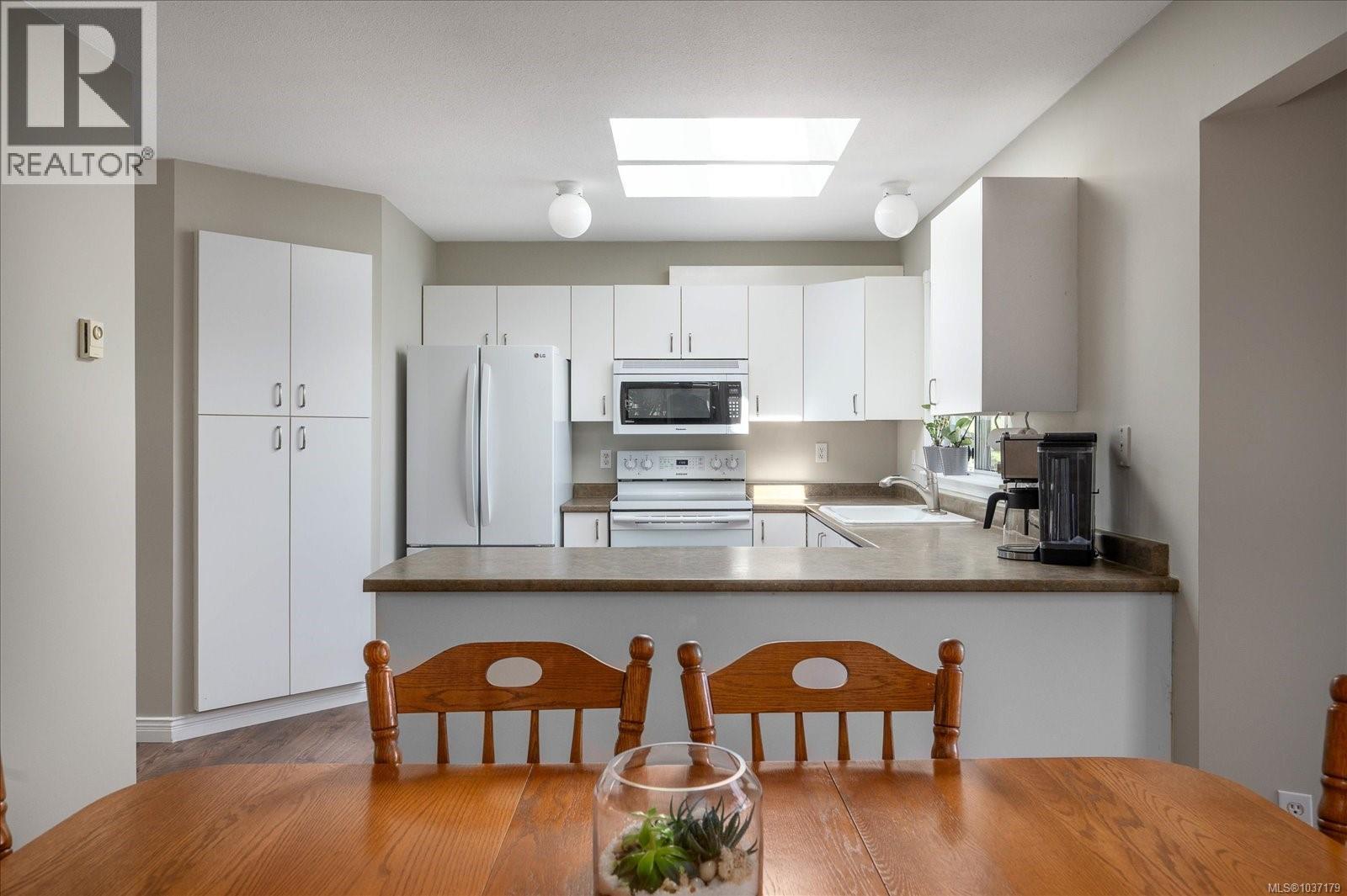 5124 Hammond Bay Rd, Nanaimo, British Columbia  V9T 5B5 - Photo 16 - 1037179