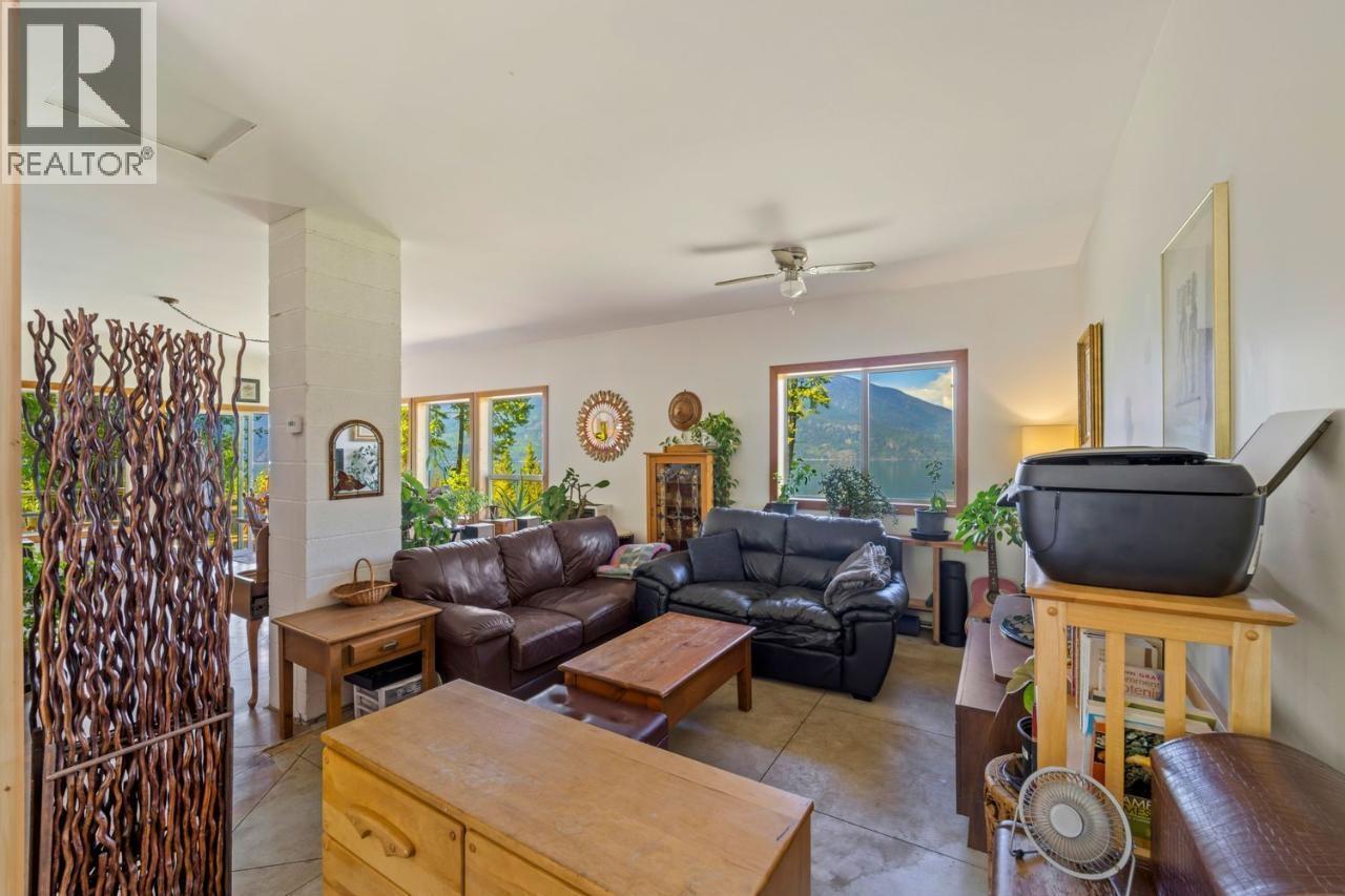 & 14506 Highway 3a Unit# 14504, Gray Creek, British Columbia  V0B 1S0 - Photo 22 - 10326954