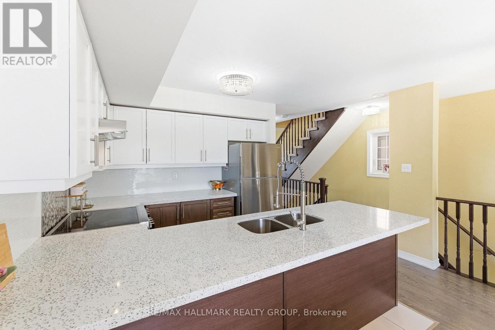 2464 Bromus Path, Oshawa, Ontario  L1L 0K6 - Photo 7 - E13140836