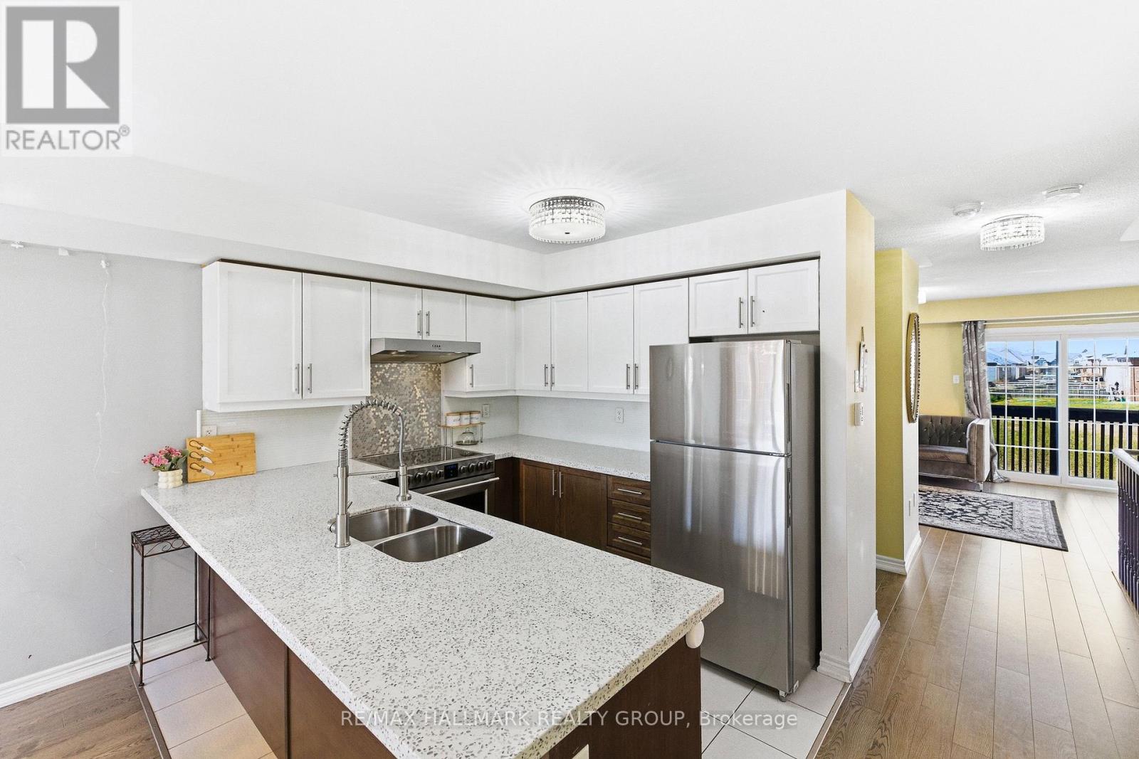 2464 Bromus Path, Oshawa, Ontario  L1L 0K6 - Photo 8 - E13140836