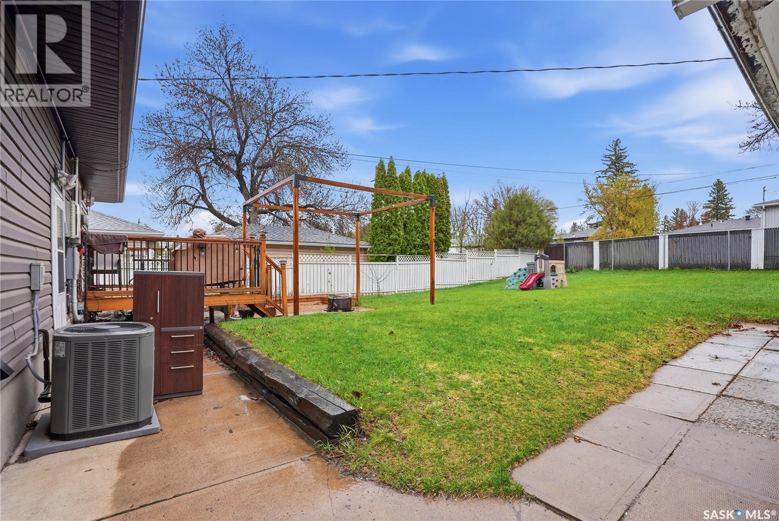 1210 K Avenue N, Saskatoon, Saskatchewan  S7L 2N9 - Photo 41 - SK036292