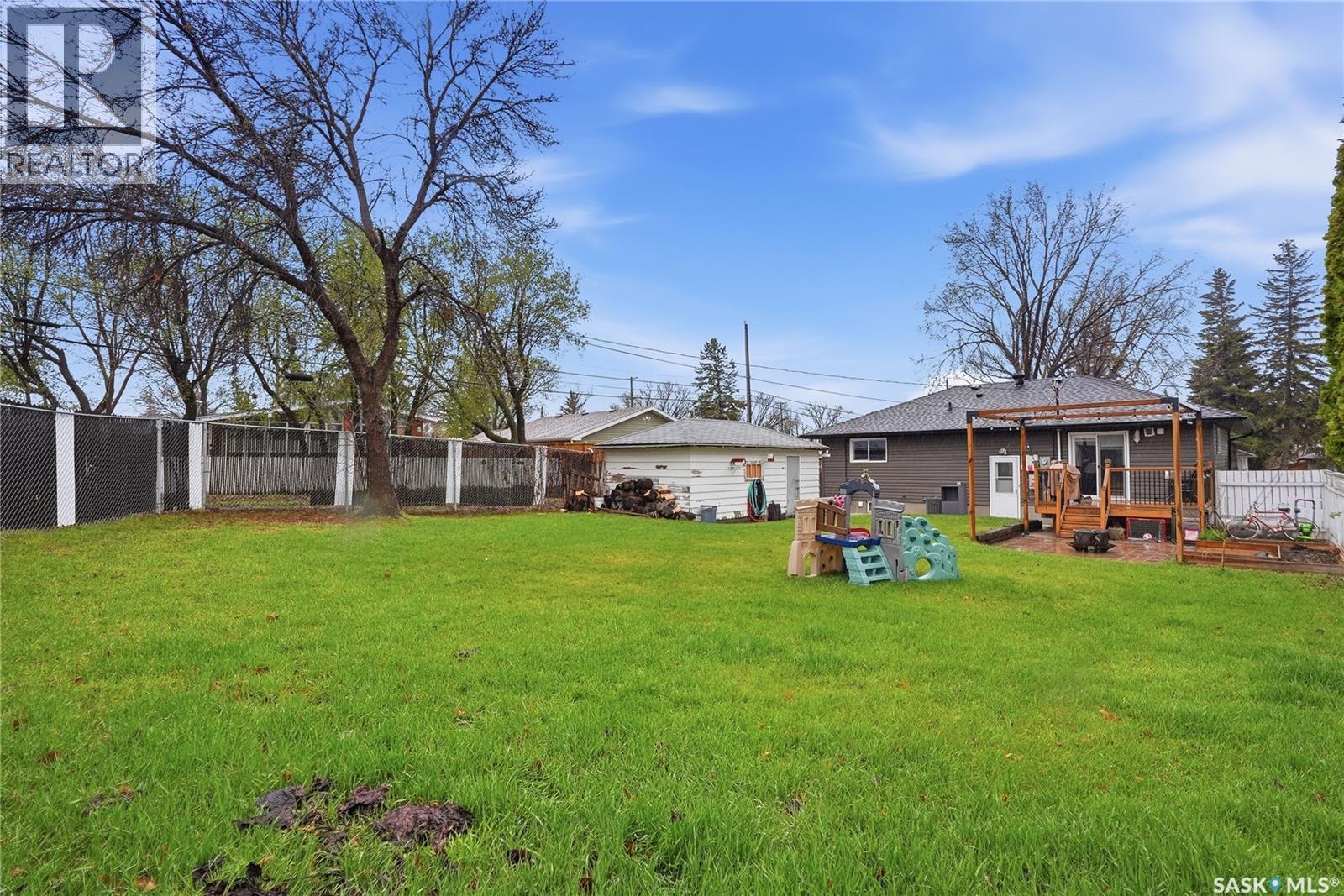 1210 K Avenue N, Saskatoon, Saskatchewan  S7L 2N9 - Photo 44 - SK036292