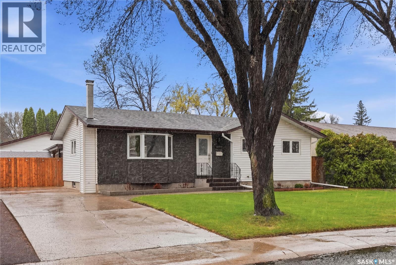 1646 East HEIGHTS, Saskatoon, Saskatchewan