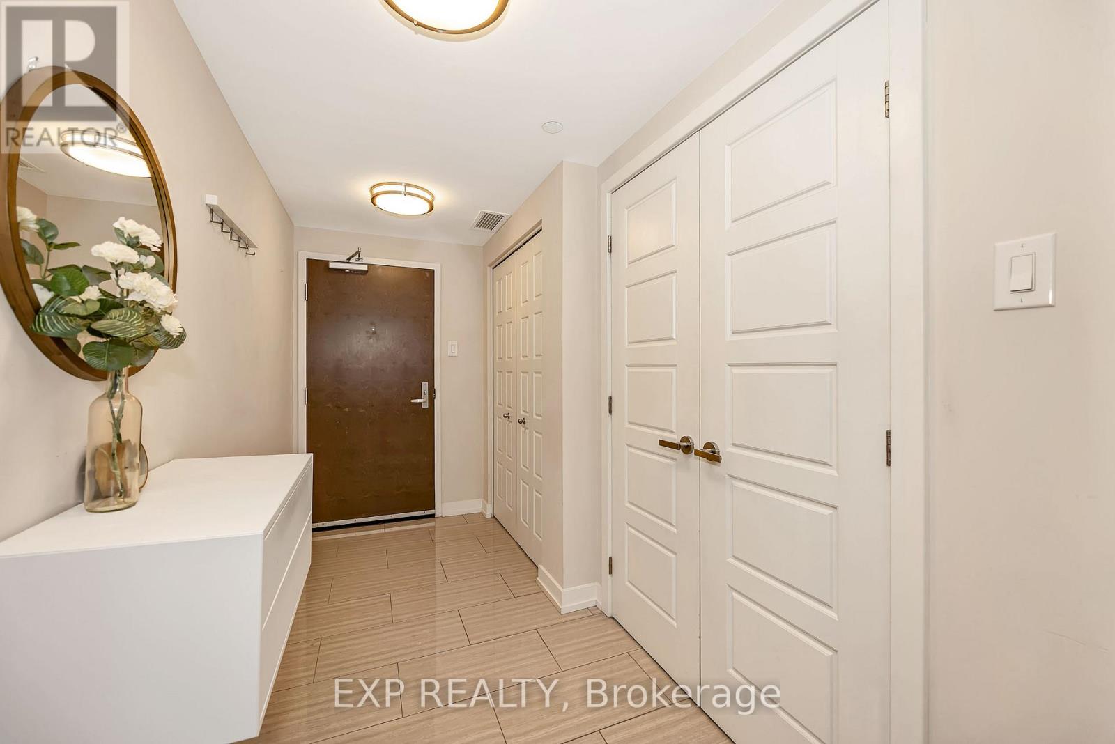 410 - 316 Bruyere Street, Ottawa, Ontario  K1N 0C3 - Photo 4 - X13140818