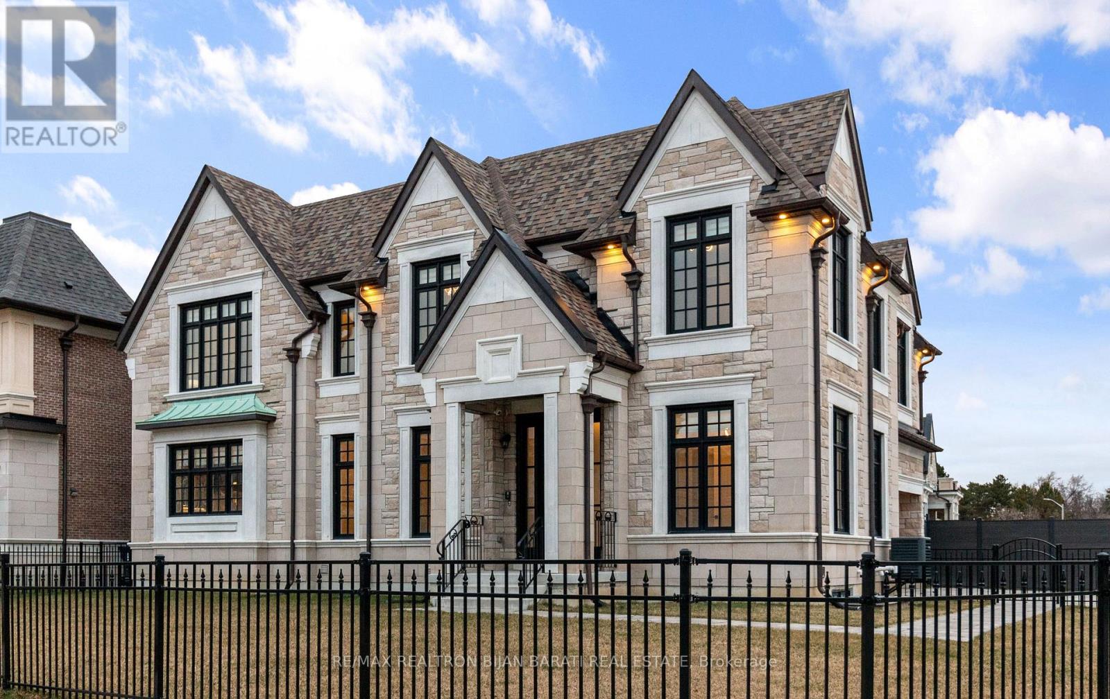 29 BALLYCONNOR COURT, Toronto, Ontario