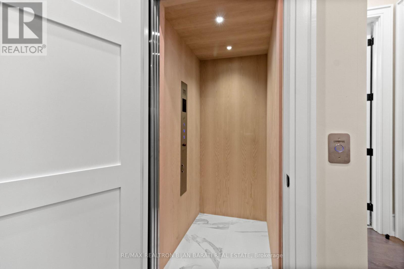 29 Ballyconnor Court, Toronto, Ontario  M2M 4C6 - Photo 11 - C13140828