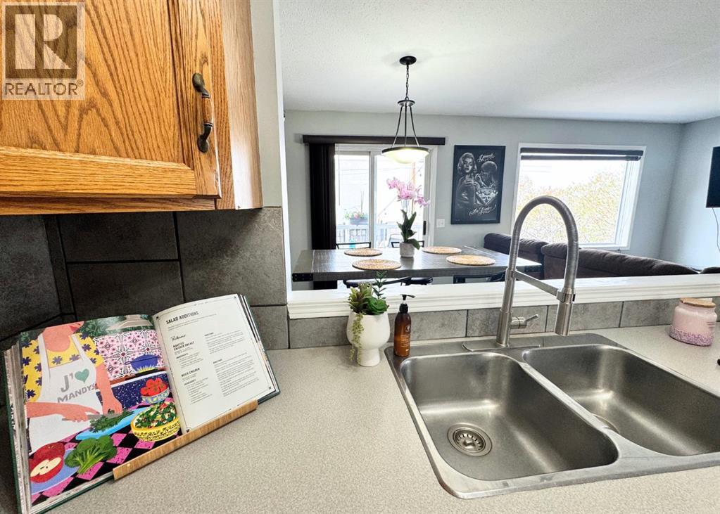 224b 5 Avenue, Strathmore, Alberta  T1P 1B5 - Photo 12 - A2304974