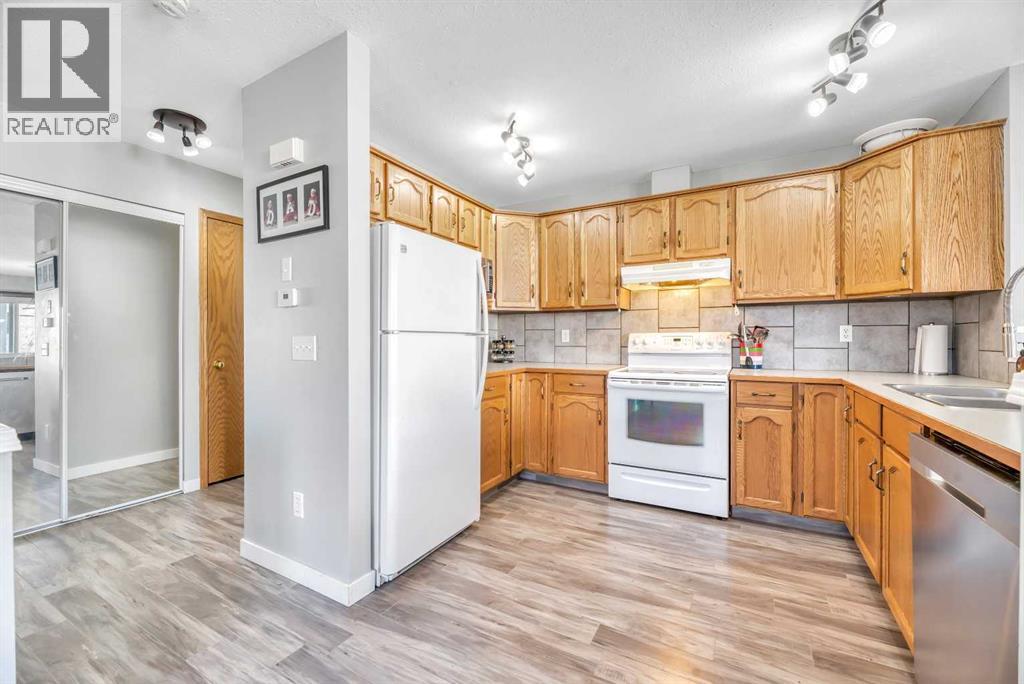 224b 5 Avenue, Strathmore, Alberta  T1P 1B5 - Photo 11 - A2304974