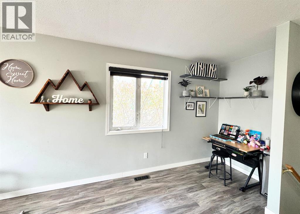 224b 5 Avenue, Strathmore, Alberta  T1P 1B5 - Photo 7 - A2304974