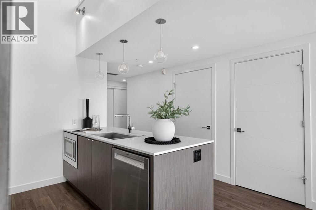 402, 3450 19 Street SW, Calgary, Alberta  T2T 6V7 - Photo 9 - A2307888